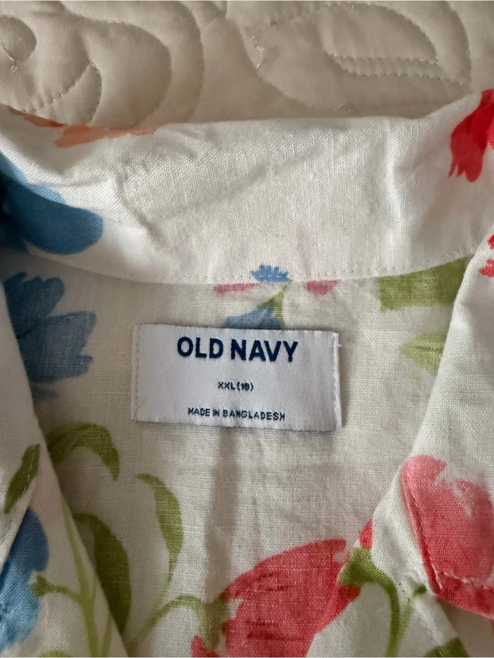 NWT Old Navy White Floral Short-Sleeve Button-Down Shirt – Multicolor Bloom XXL